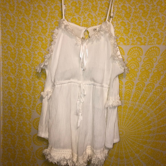 Romper - Picture 1 of 3